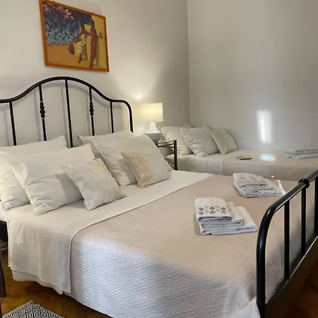 Studio Apartment With Swimming Pool Jelsa  Exterior photo