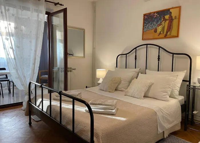 Studio Apartment With Swimming Pool