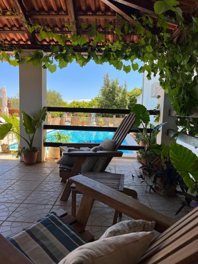 Apartmán With Swimming Pool Jelsa (Hvar)