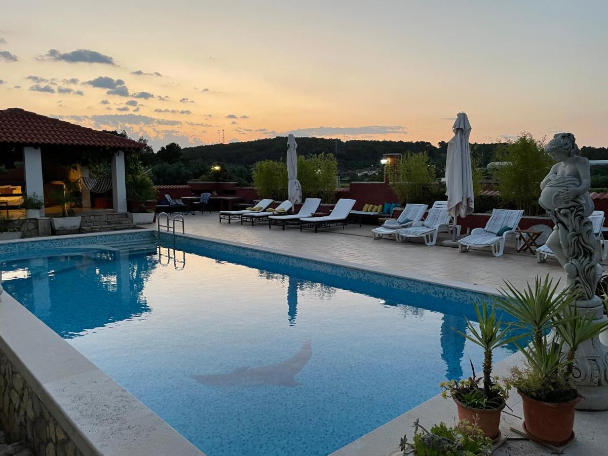 With Swimming Pool * Jelsa (Hvar)