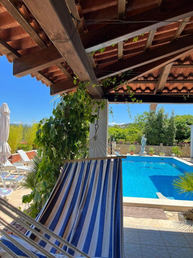 Appartamento With Swimming Pool