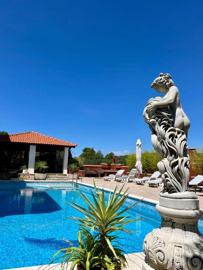 With Swimming Pool